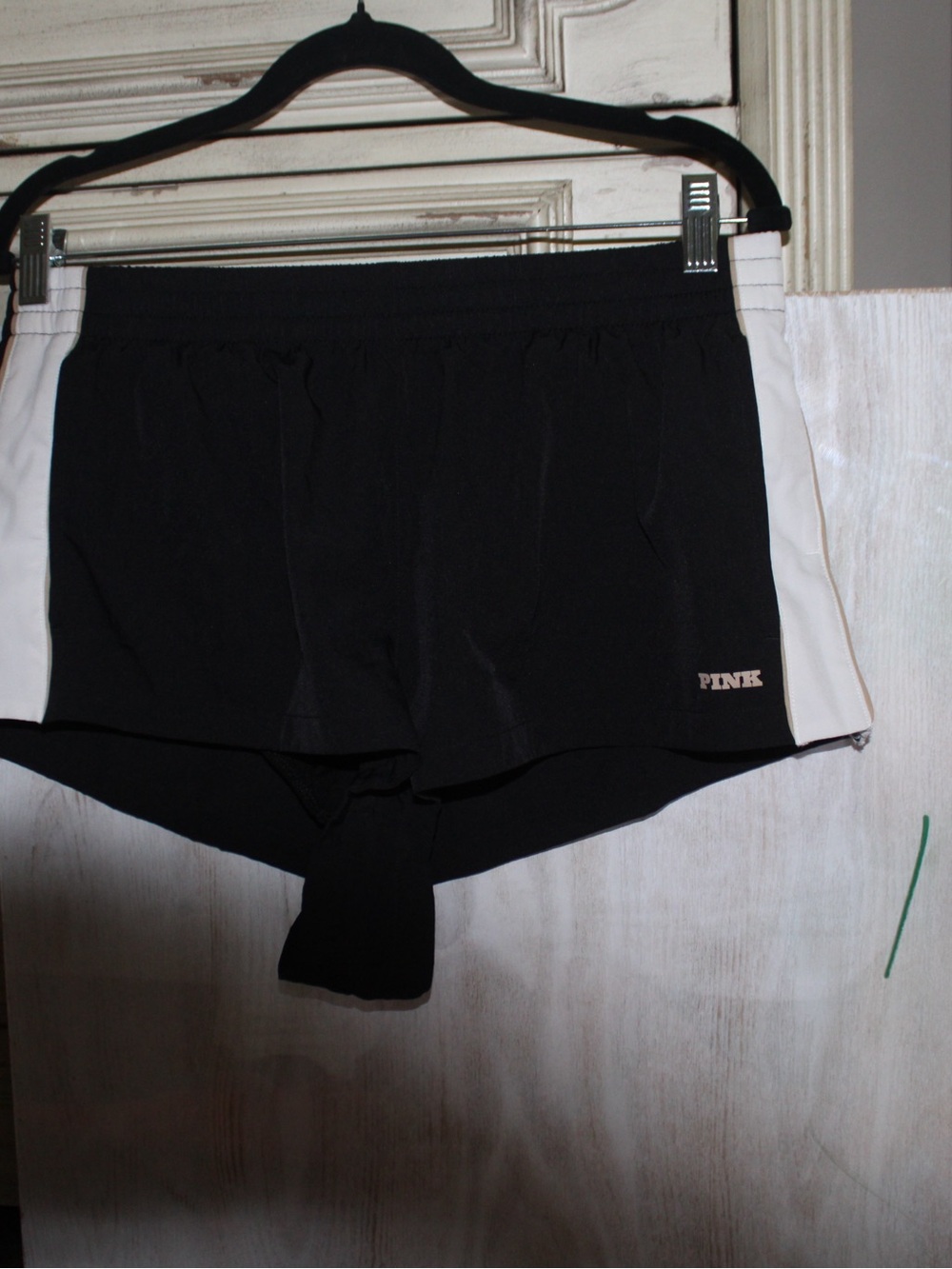 PINK Victoria's Secret Womens Black & White Sport Shorts